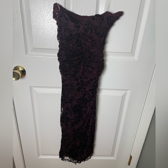 House of CB Isadora Black Cherry Devore Corset Dress - Picture 8 of 11